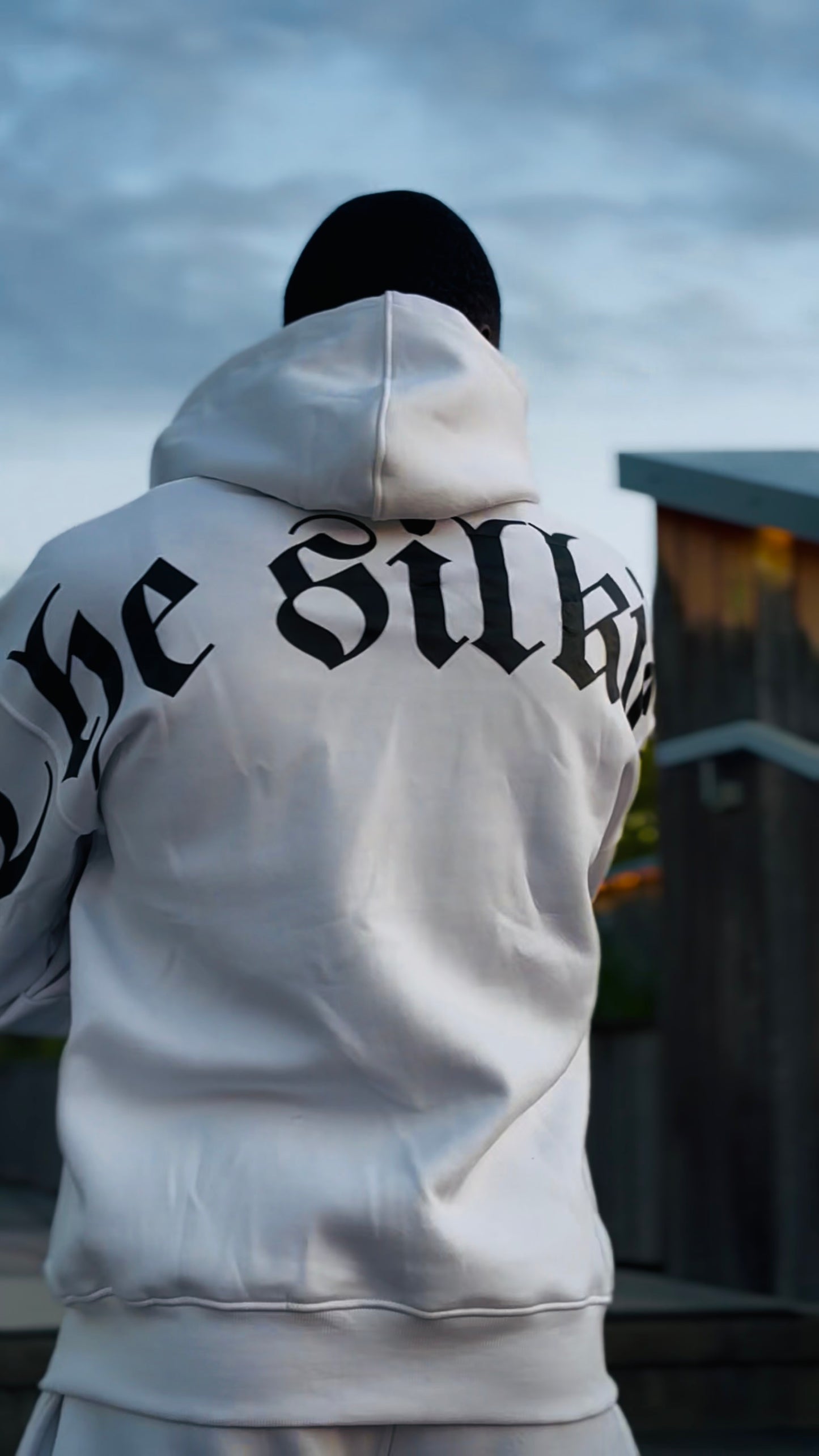 Le zip-up blanc le plus soyeux